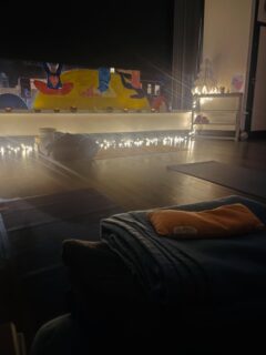 December vibes 

Getting quite attached to the fairy lights! Still to come this week: 

WEDNESDAY 
10:30 Chair Yoga
18:00 Beginners & Beyond Yoga 

THURSDAY
18:00 Slow Flow 

FRIDAY
7:00 Rise & Flow
9:15 Hatha Flow 
11:00 Mat Pilates (waitlist only)
18:00 Weekend Wind Down - slow flow to yin 

SATURDAY
10:00 yoga with Melissa 

SUNDAY 
19:00 Sound bath & meditation