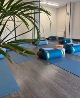Seeing rain first thing felt a bit like Christmas morning! A lovely gift - sheer relief. The earth (and us) needs it.
Classes still to come this week.
Wednesday:
6pm - Beginners & Beyond Hatha with Sian - full but please join waitlist.
7:15pm - Slow Flow with @jackie_duke_yoga_ - back from Ibiza 🤩.
Closed Thursday.
Friday:
7am - Rise and Flow with Sian - a more energetic class
9:15am - hatha flow - steadier with Sian.
Saturday:
09:30 Flow - @siangulliveryoga covering @melissainglesyoga - NOTE EARLIER START ⏰.
